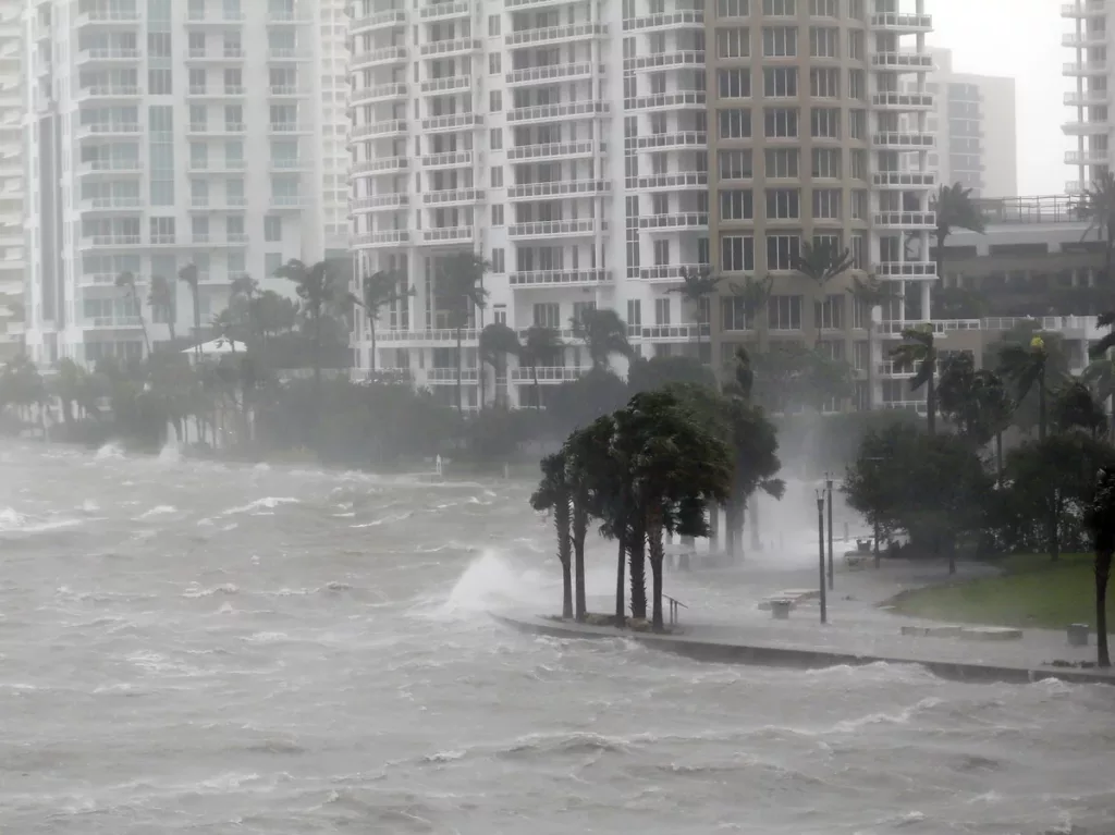 Picture of Brickell Bay about to flood during a major storm.
